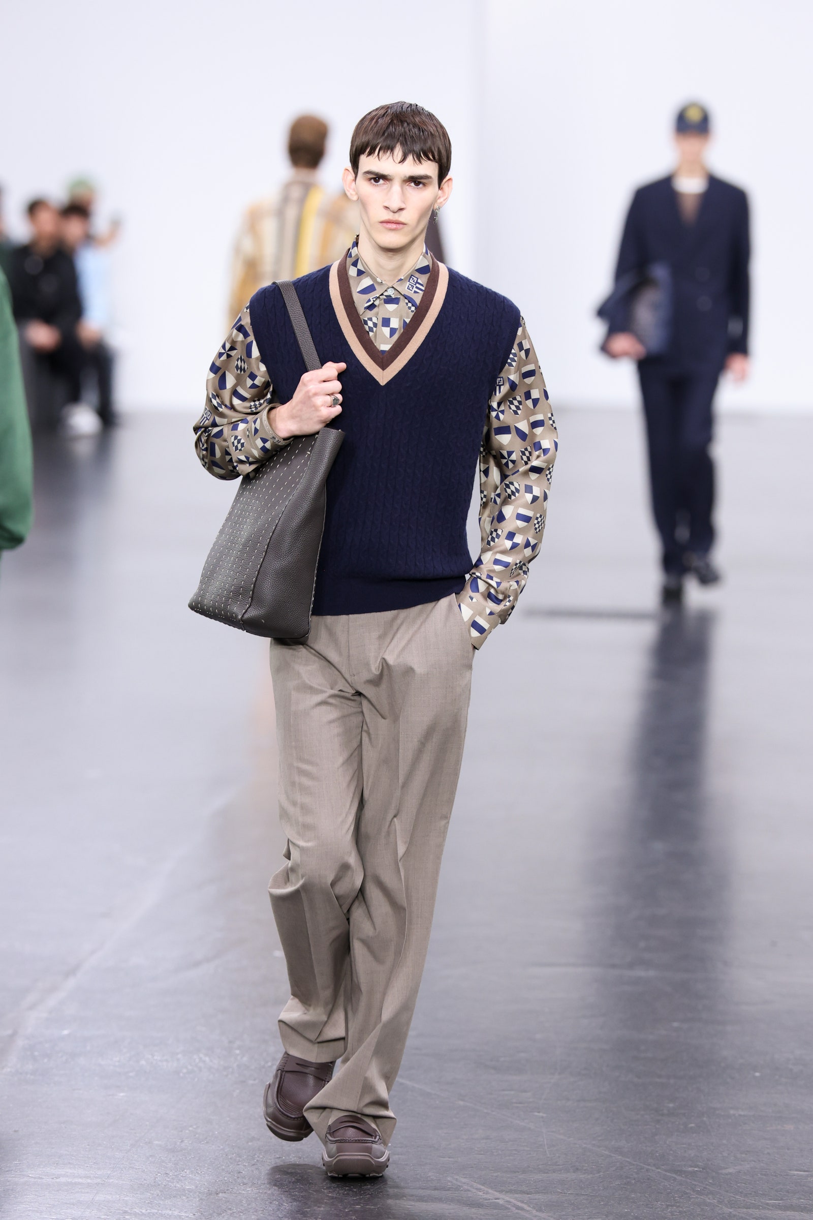 Un look della collezione Fendi PrimaveraEstate 2025