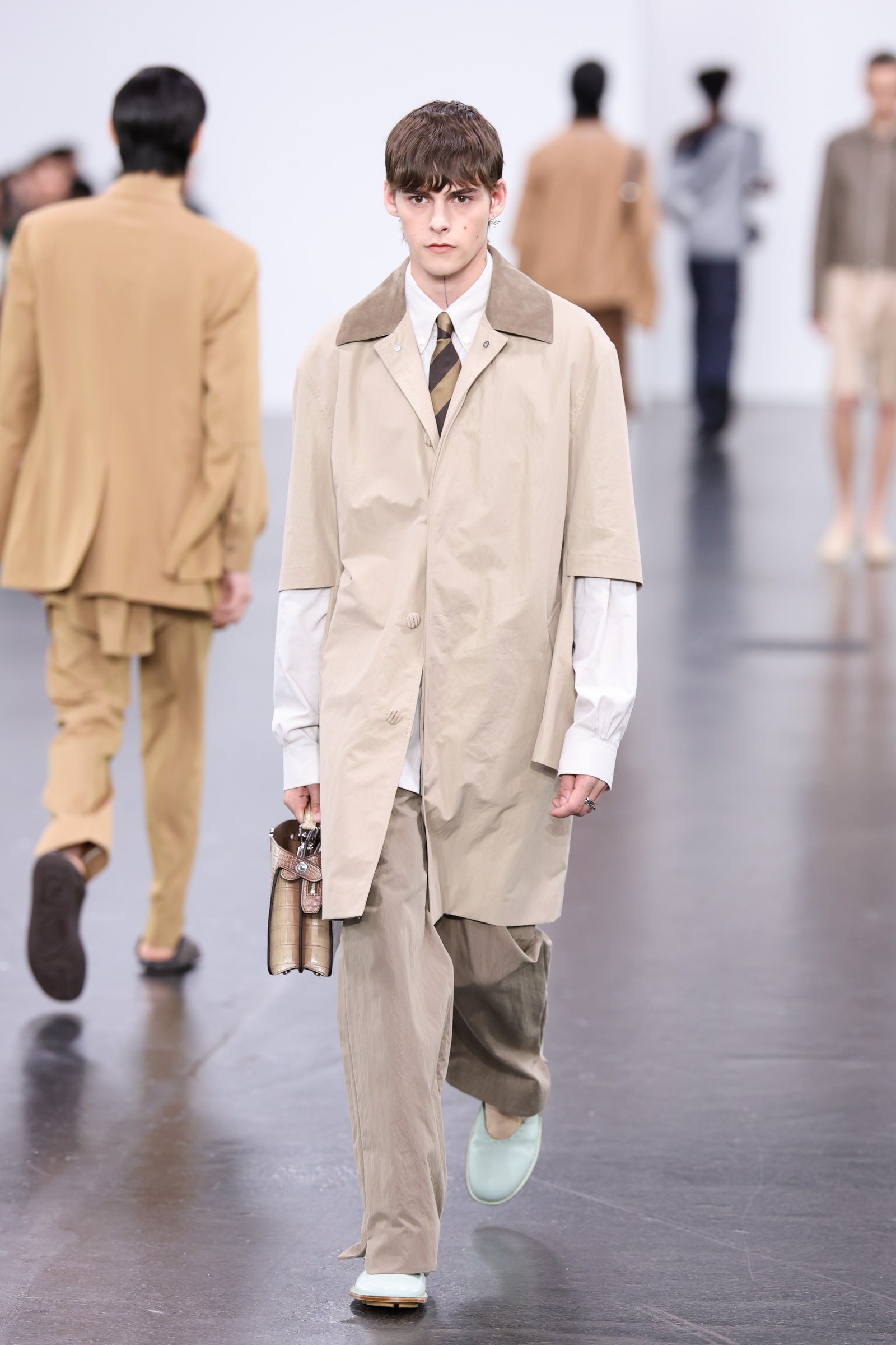 Un look della collezione Fendi PrimaveraEstate 2025