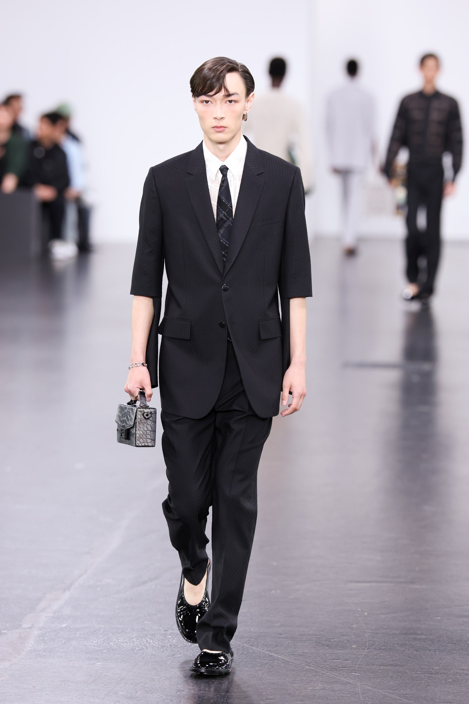 Un look della collezione Fendi PrimaveraEstate 2025