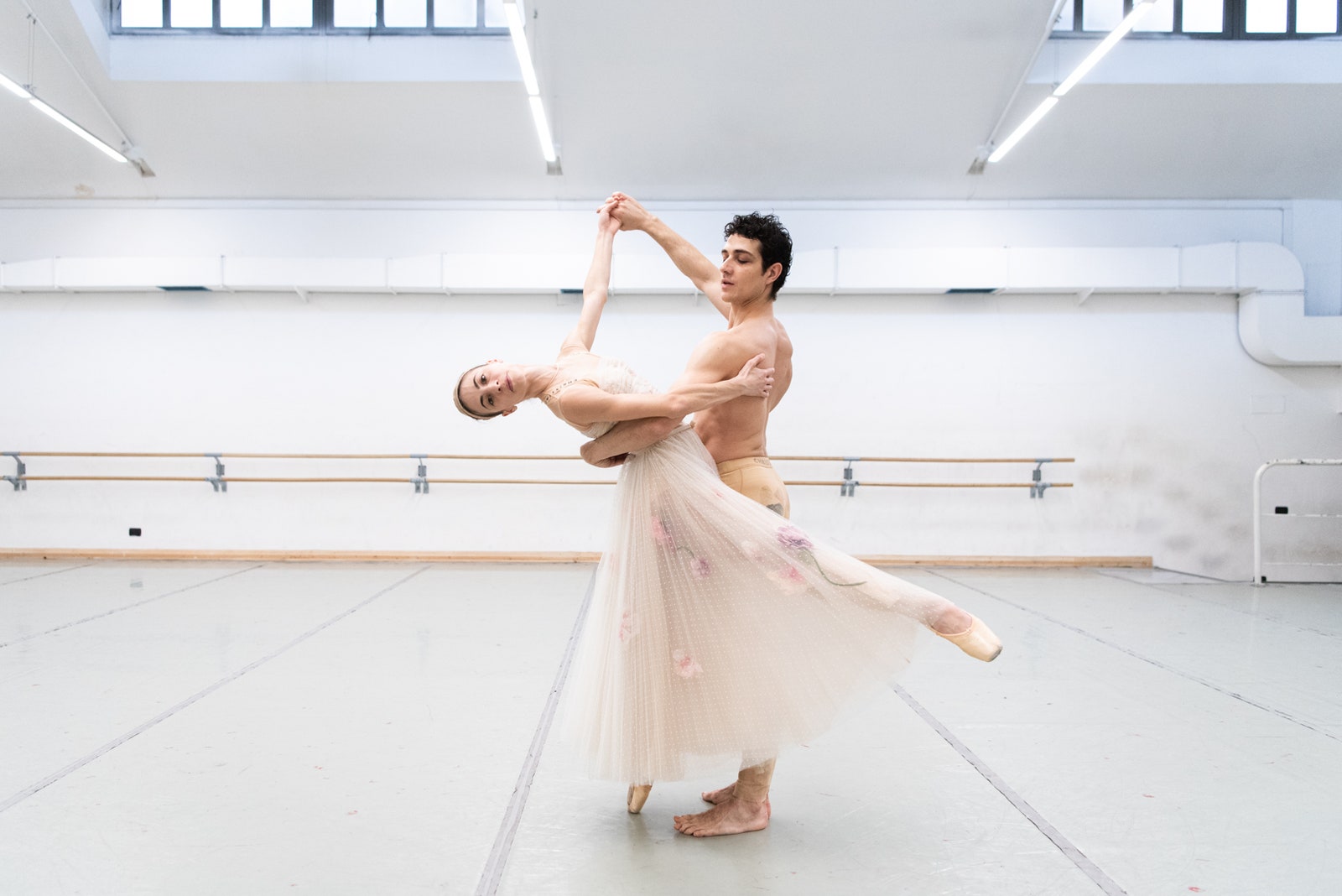 Rebecca Bianchi e Michele Satriano nella Nuit Danse di Giorgio Mancini