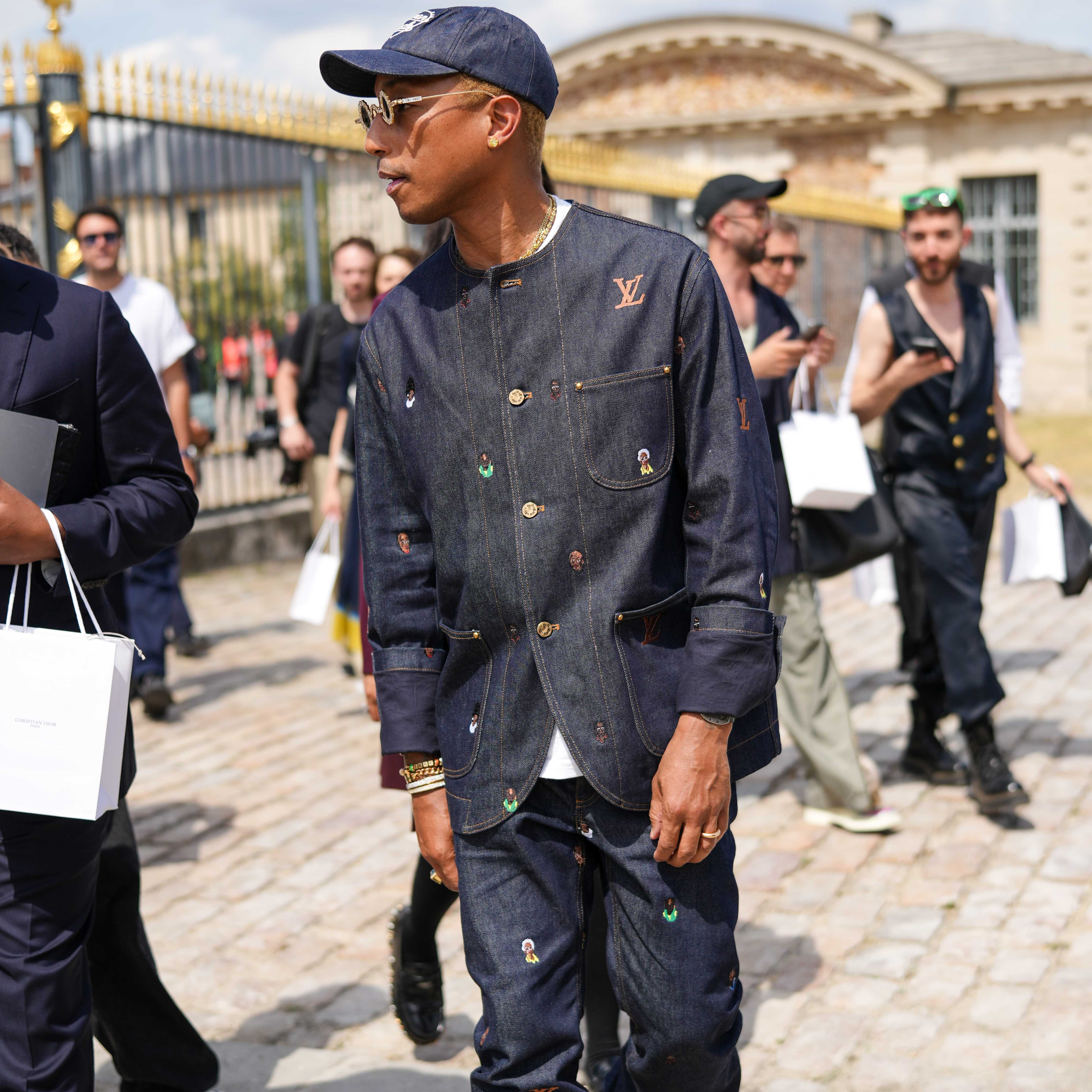 La camicia jeans da uomo è il passepartout infallibile