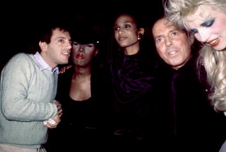 Con Steve Rubell Grace Jones e il fotografo Francesco Scavullo allo Studio 54 di New York nel 1980