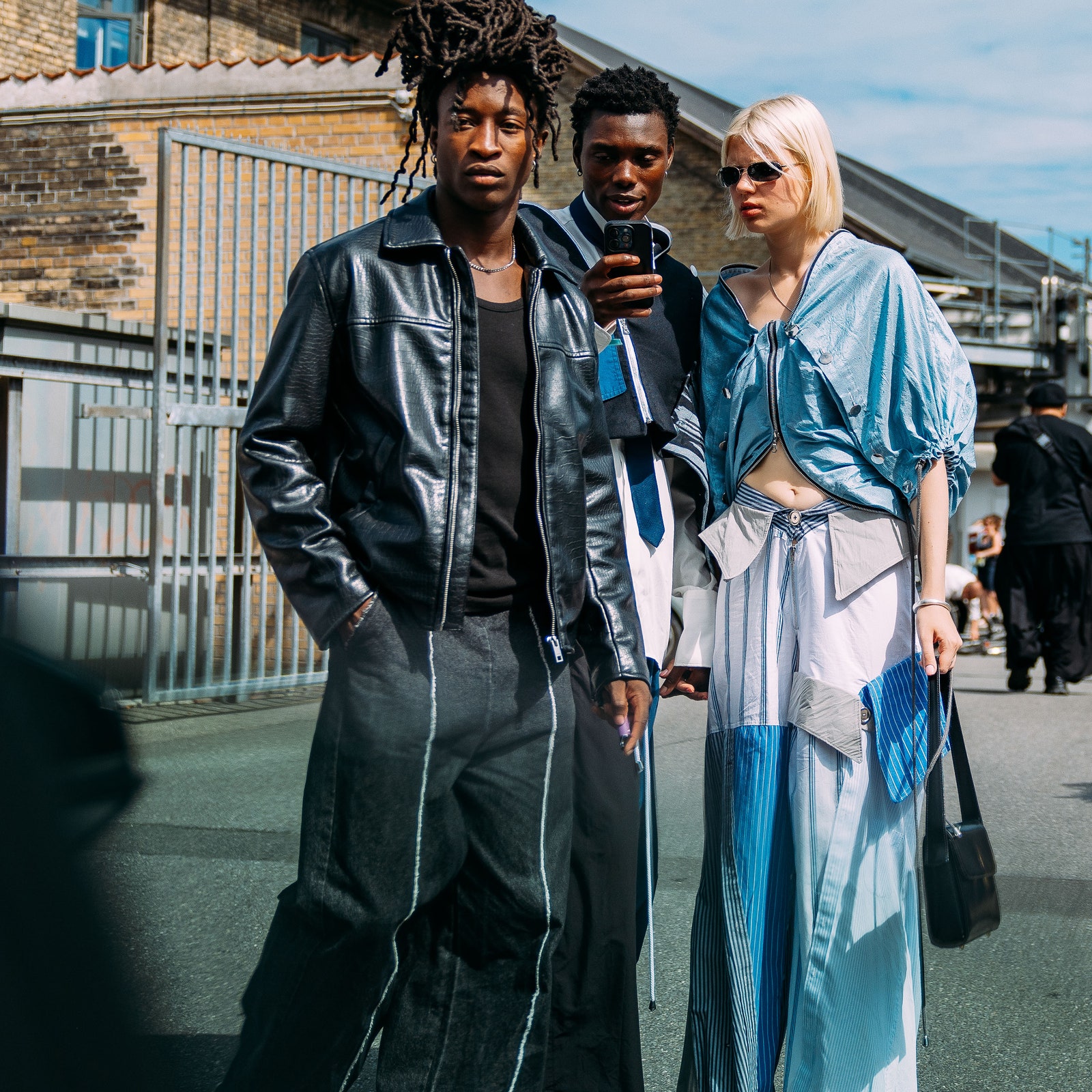 Street style, il meglio dalle sfilate della primavera 2025 alla Copenhagen Fashion Week