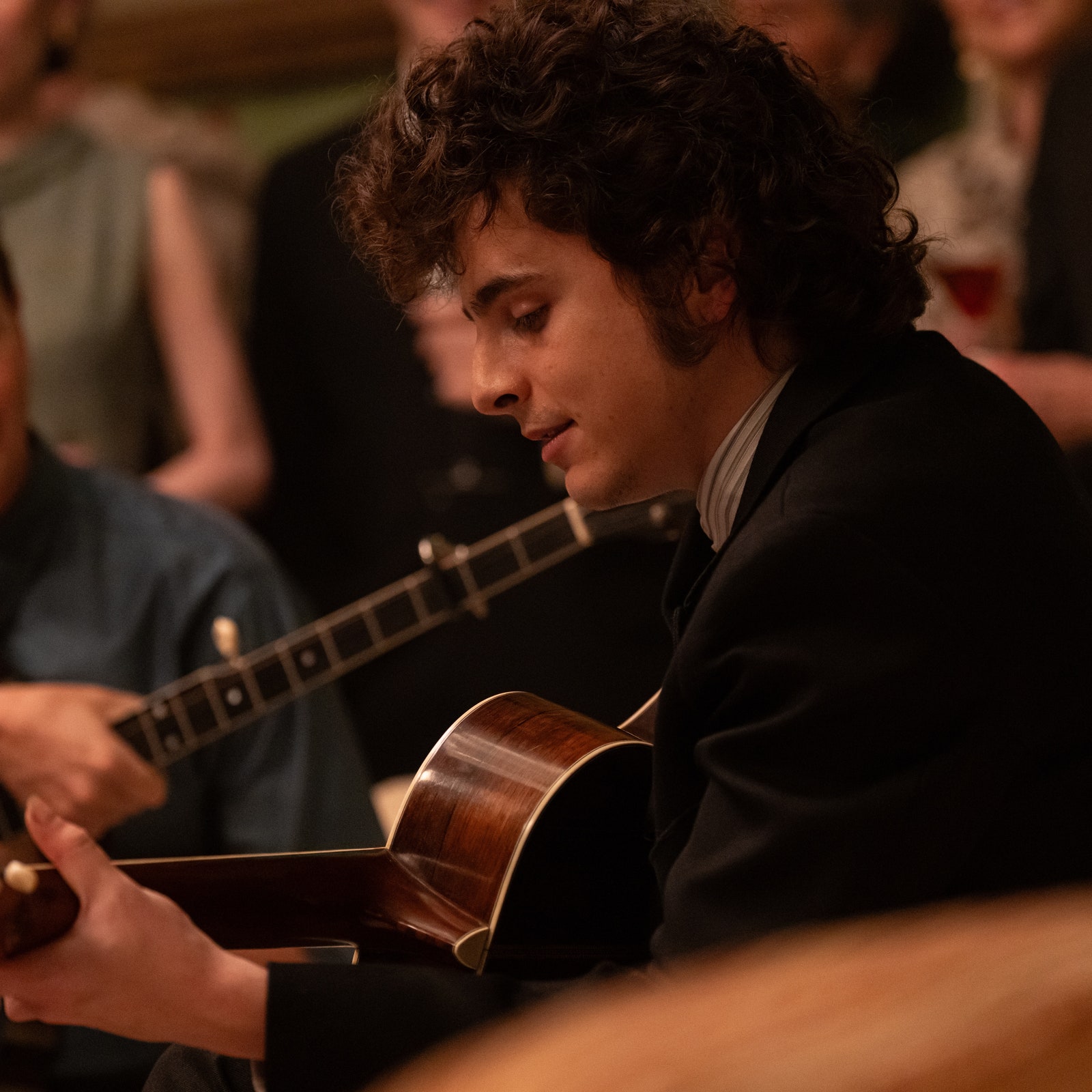 Timothée Chalamet è Bob Dylan in A complete unknown: primo trailer e quando esce