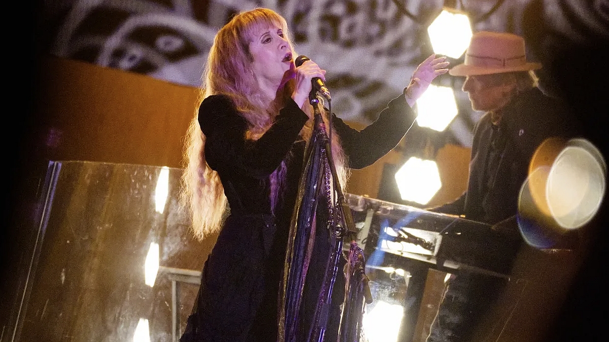 Stevie Nicks Announces 2024 Tour Dates