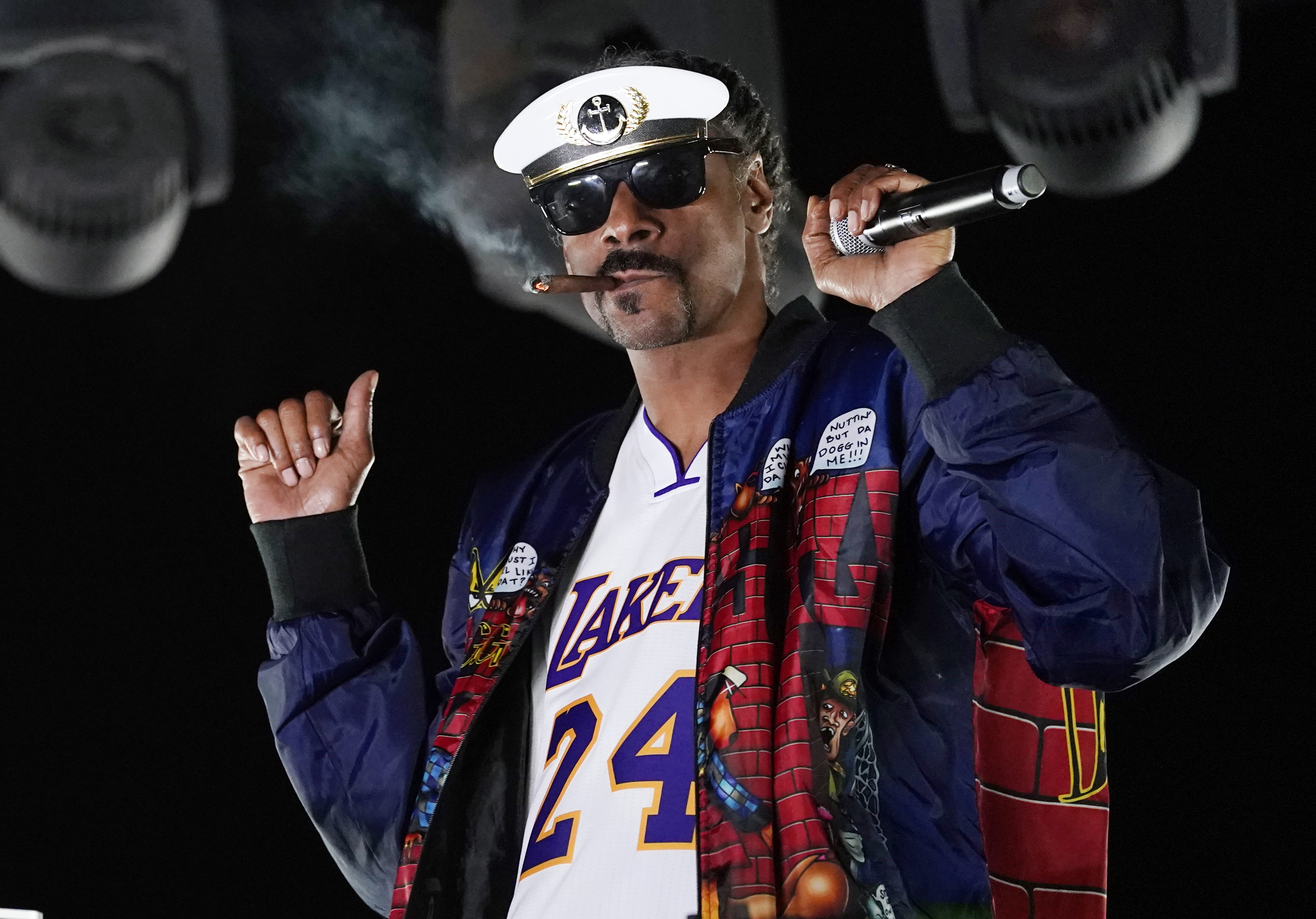 Rapper and media personality Snoop Dogg is putting his name on the Arizona Bowl for what will be the first partnership between an alcohol brand and a college bowl game. The “Snoop Dogg Arizona Bowl Presented by Gin &amp; Juice By Dre and Snoop” is scheduled for Dec. 28 at Arizona Stadium.