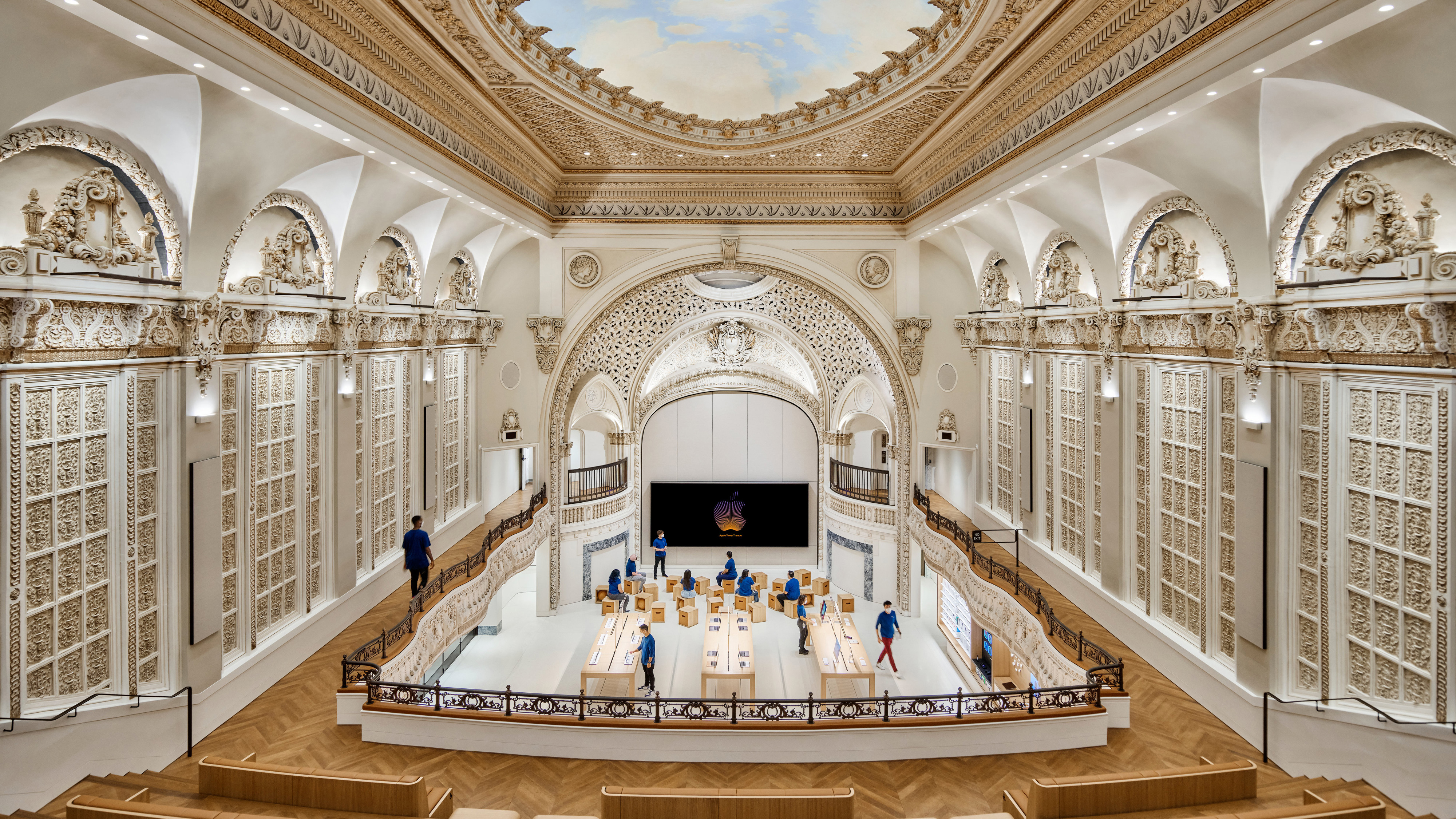 apple_nso-tower-theater-la_balcony-view_06222021.jpg