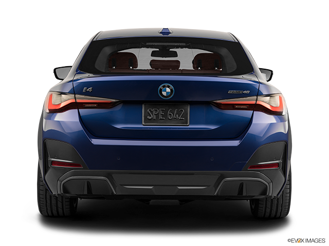 2025 BMW i4 | Low/wide rear