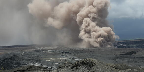 Ash-rich plume rises out of Halemaʻumaʻu Crater, Kilauea Volcano Hawaiʻi