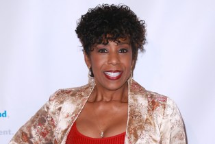 Dawnn Lewis