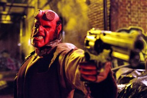 HELLBOY, Ron Perlman, 2004 holding a gun