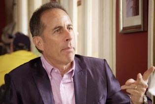 Jerry Seinfeld chatting