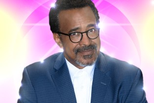 Tim Meadows all sparkly