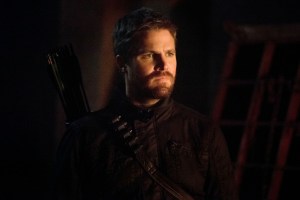 Arrow -- "Leap of Faith" -- Image Number: AR803b_0430b.jpg -- Pictured: Stephen Amell as Oliver Queen/Green Arrow