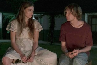 Kristine Froseth and Charlie Plummer in Looking for Alaska