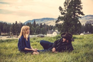 YELLOWSTONE, from left: Kelly Reilly, Cole Hauser, 'New Beginnings', (Season 2, ep. 202, aired June 26, 2019). photo: Emerson Miller / ©Paramount Network / courtesy Everett Collection