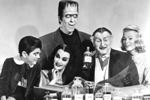 THE MUNSTERS, Butch Patrick, Fred Gwynne, Yvonne De Carlo, Al Lewis, Pat Priest, 1964-66