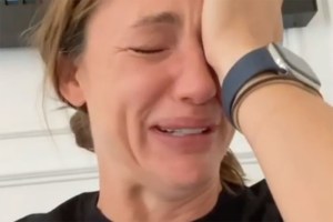 jennifer garner crying on instagram