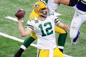 Aaron Rodgers getting ready to throw