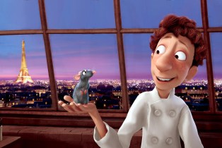 RATATOUILLE, Remy (left, voice: Patton Oswalt), 2007.©Walt Disney Co./courtesy Everett Collection