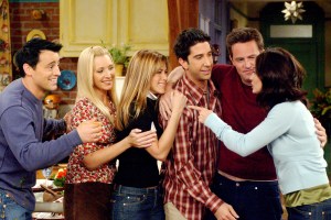 FRIENDS, Matt LeBlanc, Lisa Kudrow, Jennifer Aniston, David Schwimmer, Matthew Perry, Courteney Cox, 'The One With The Late Thanksgiving', (Season 10, epis. #226), 1994-2004, © Warner Bros. / Courtesy: Everett Collection