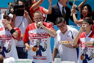 Nathan's Hot Dog Eating Contest 2021
