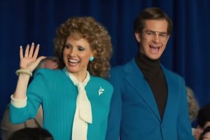 THE EYES OF TAMMY FAYE, from left: Jessica Chastain as Tammy Faye Bakker, Andrew Garfield as Jim Bakker, 2021