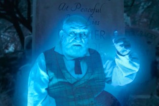 Muppets Haunted Mansion - Ed Asner ghost