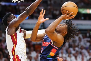 Tyrese Maxey shooting