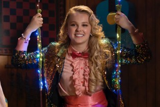 Jojo Siwa in HIGH SCHOOL MUSICAL: THE MUSICAL: THE SERIES