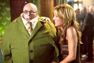 MASTER OF DISGUISE, Dana Carvey, Jennifer Esposito, 2002 (c) Columbia/courtesy Everett Collection.