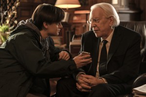 Mr. Harrigan’s Phone. (L-R) Jaeden Martell as Craig and Donald Sutherland as Mr. Harrigan in Mr. Harrigan’s Phone