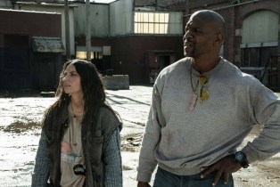 tales of the walking dead terry crews and olivia munn