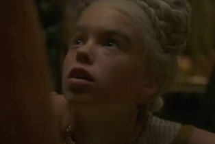 Rhaenyra looking scared in the House of the Dragon Episode 5 teaser