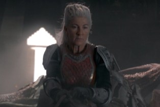 Rhaenys on Meleys in House of the Dragon 109
