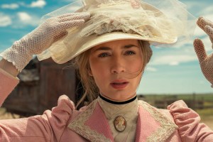Close up of Emily Blunt in 'The English'