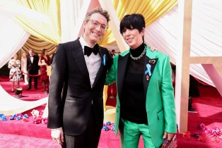HOLLYWOOD, CALIFORNIA - MARCH 27: (L-R) Nicholas Britell and Diane Warren attend the 94th Annual Academy Awards at Hollywood and Highland on March 27, 2022 in Hollywood, California. (Photo by Emma McIntyre/Getty Images)