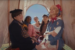 Molly Kearney, Ego Nwodim, Ana de Armas, Chloe Fineman and Heidi Gardner as American Dolls in a "Saturday Night Live" sketch