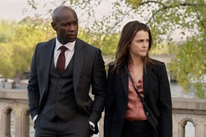 David Gyasi as Austin Dennison, Keri Russell as Kate Wyler in ‘The Diplomat’