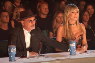 Howie Mandel pushing Heidi Klum's red X buzzer on 'America's Got Talent'
