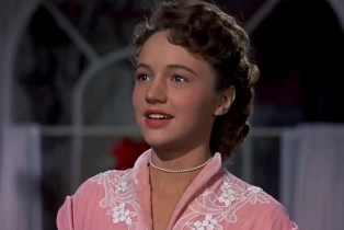 Anne Whitfield in 'White Christmas'