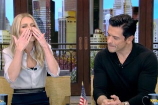 Kelly Ripa and Mark Consuelos on 'Live with Kelly and Mark'