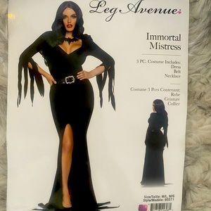 Halloween Costume Elvira/Morticia Addams/Immortal Mistress