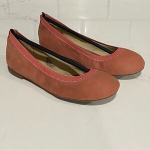 Charleston Shoe Co. Women's Gigi Suede Pink Ballet Flats Size 6 Pink Coral New