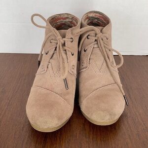 TOMS Suede Wedge Ankle Boots 5.5