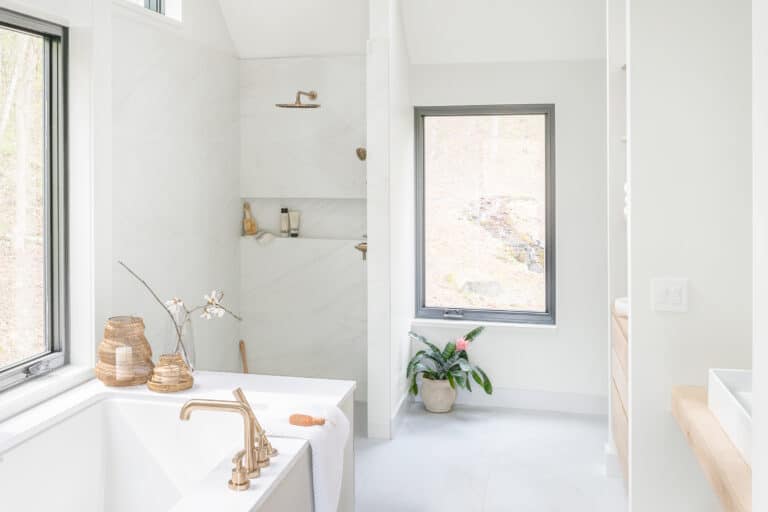 nice bathroom with a walk-in shower