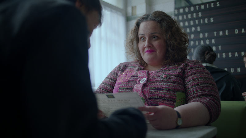 Jessica Gunning as Martha sits in a restaurant booth in 'Baby Reindeer'