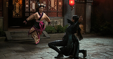 Tuyen Do and Amita Suman battle as Ohval and Inej