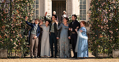 The Bridgerton family stands at their gate waving in Season 3 of 'Bridgerton'