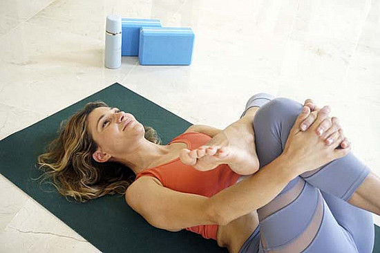 Stretching and strengthening exercises to relieve and prevent lower back pain featured image